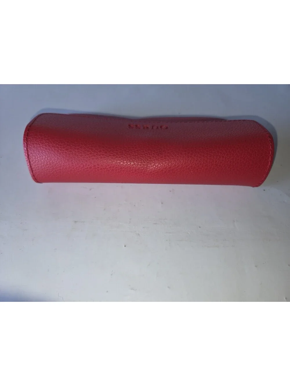 GUESS Red Eyeglass Sunglass Case Soft Case Pebbled Faux Leather SG2